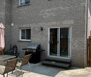For Lease - 633 Mirage Place, Mississauga, Ontario - Photo 2