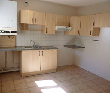 Location Appartement 4 pièces 108m² - Photo 2