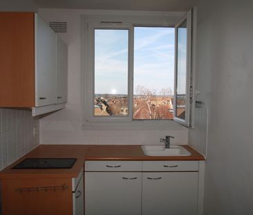 Location Appartement 2 pièces 47m² - Photo 3