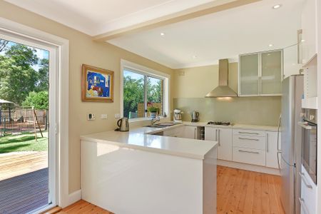 28 Bowen Avenue, Turramurra - Photo 5