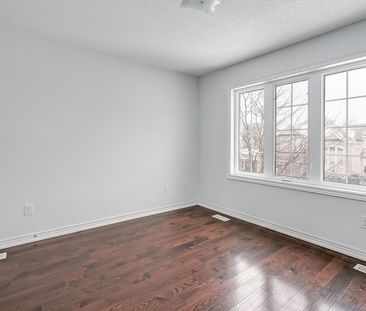 For Lease - 2105 Falling Green Drive, Oakville, Ontario - Photo 2