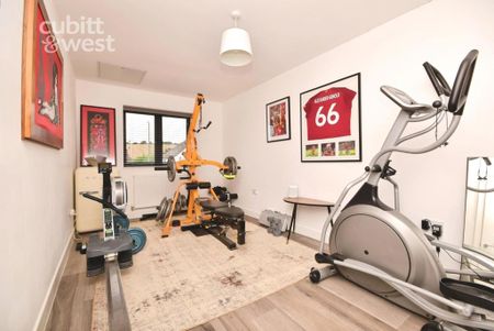 5 bedroom detached bungalow to rent - Photo 5