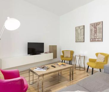 2-bedroom apartment for rent in Sol, perfect for professionals. - Foto 5