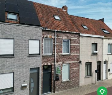 Prachtig gerenoveerde woning met 3 slaapkamers en tuin te Roeselare... - Foto 1