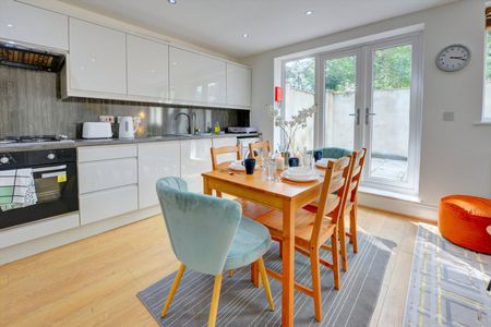 Room in a Shared House, Coombe Street, CV3 - Photo 3