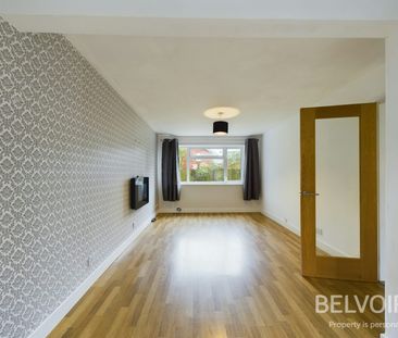 Town house to rent on - Photo 1