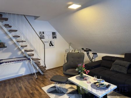 Gemütliche 2-Zimmer-Oberwohnung mit ausgebauten Spitzboden in Moormerland-Veenhusen! - Photo 3