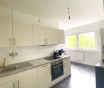 Schönes WG Zimmer mit eigenem Balkon - Photo 2