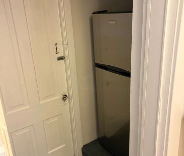 187 Geoffrey Street #Main - Photo 3