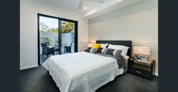 Recently Refurbished , Air-filled 1 bedroom apartment in the heart of Nundah - Photo 1