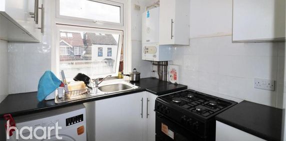 House share to rent - Photo 2