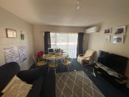 Apartment Located Close to The CBD - Photo 5