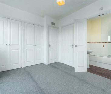 2 bedroom end of terrace house to rent - Photo 6