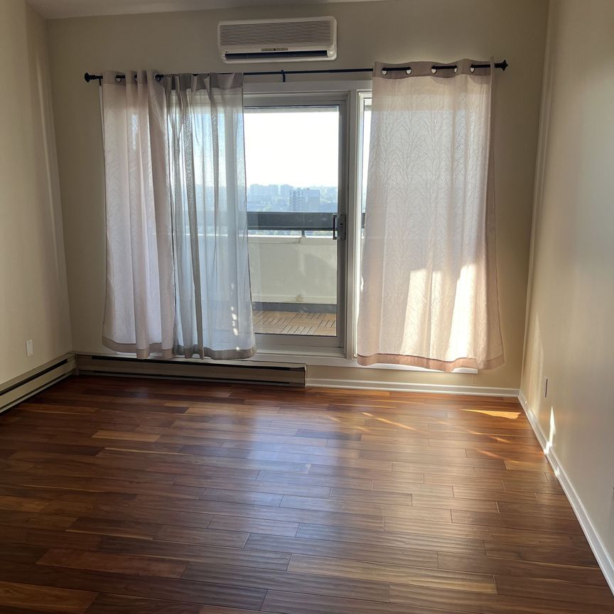For Lease - 158C Mcarthur Avenue Unit# PH6, Vanier and Kingsview Park, Ontario - Photo 1