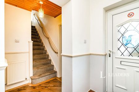 4 bedroom terraced house to rent - Photo 2