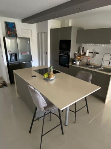 Apartment - Photo 3