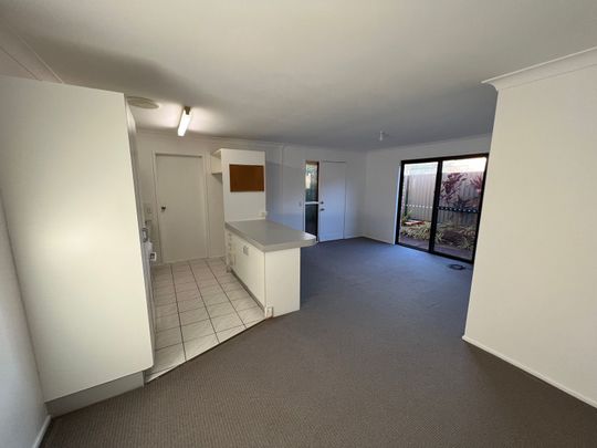 Two Bedroom Duplex Unit - Perfect Location - Photo 1