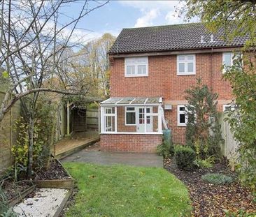 3 bedroom semi-detached house to rent - Photo 1