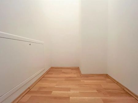 Wunderschön & mit großem Balkon! 3-Zimmerwohnung in der Smart-City - Photo 4
