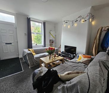 Royal Park Avenue, Hyde Park - Photo 1