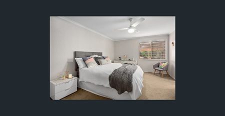 Huge Family Home with a Shed - Photo 4