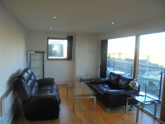 La Salle, Hunslet Leeds, LS10 1NG - Photo 1