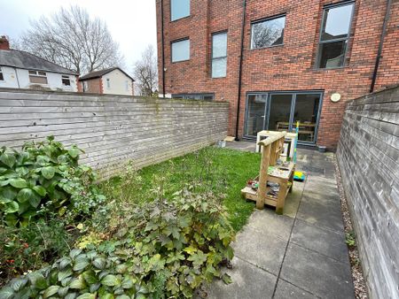 3 bedroom to let - Photo 5