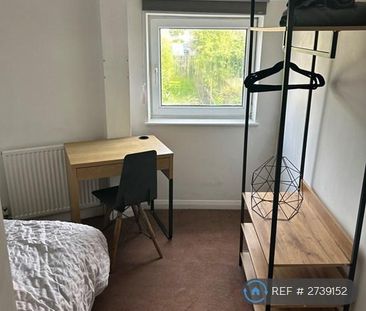 1 bedroom in a house share to rent - Photo 1