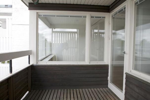 RENOVATED HOUSE FOR RENT IN BROMMA - Photo 1