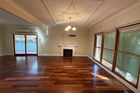 CENTRALLY LOCATED LOW MAINTENANCE HOME - Photo 2