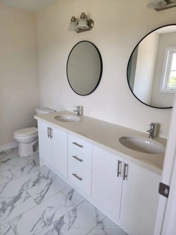 Detached Home For Lease | E9056430 - Photo 2