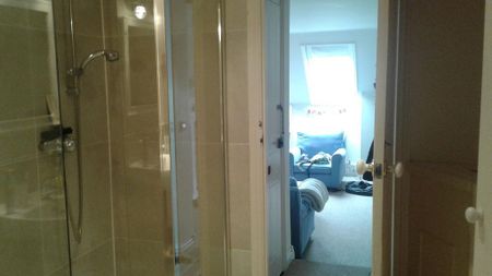 Studio to rent - Photo 2