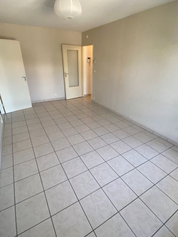 Location Appartement 2 pièces 40m² RODEZ 12000 - Photo 3