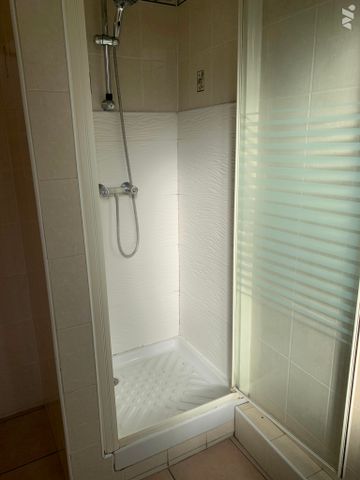 Maison de ville jumelée des 2 côtés avec jardin - Photo 5