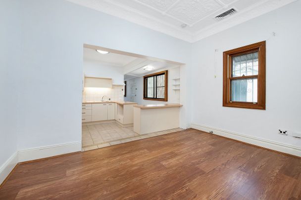Charming Two-Bedroom House - Photo 1