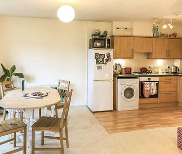 Francis Court - Spire View, Salisbury, SP2 - Photo 1