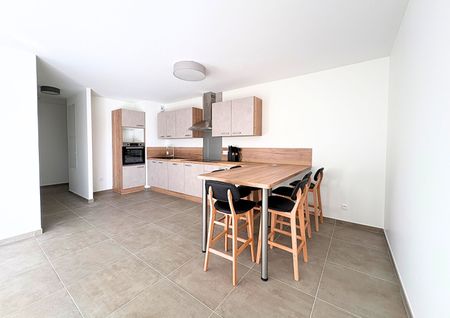 Location Appartement 3 pièces 70m² - Photo 5