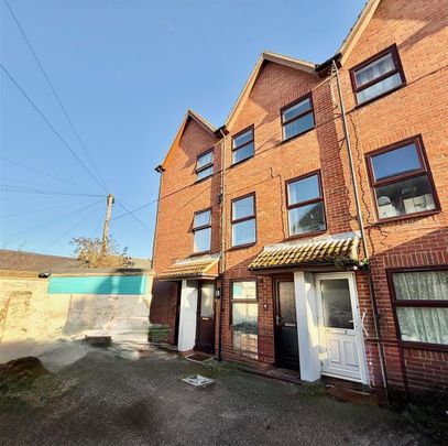 Town Wall Mews, Great Yarmouth - Photo 1