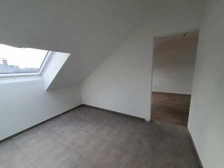 Zentrale Dachgeschosswohnung mit Charme und Stil – alle Bequemlichkeiten direkt vor der Tür - Foto 5