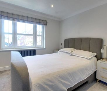 Kings Worthy Road, Fleet, Hampshire, GU51 - Photo 5