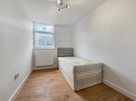 5 bedroom terraced house to rent - Photo 3