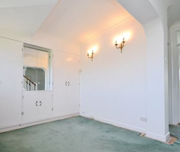 Flat to rent - Oldfield Close, Bromley, BR1 - Photo 6