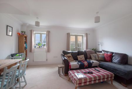 2 bedroom terraced house to rent - Photo 2