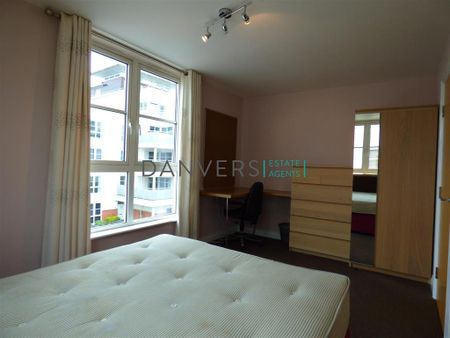 4 bedroom townhouse to rent - Photo 4
