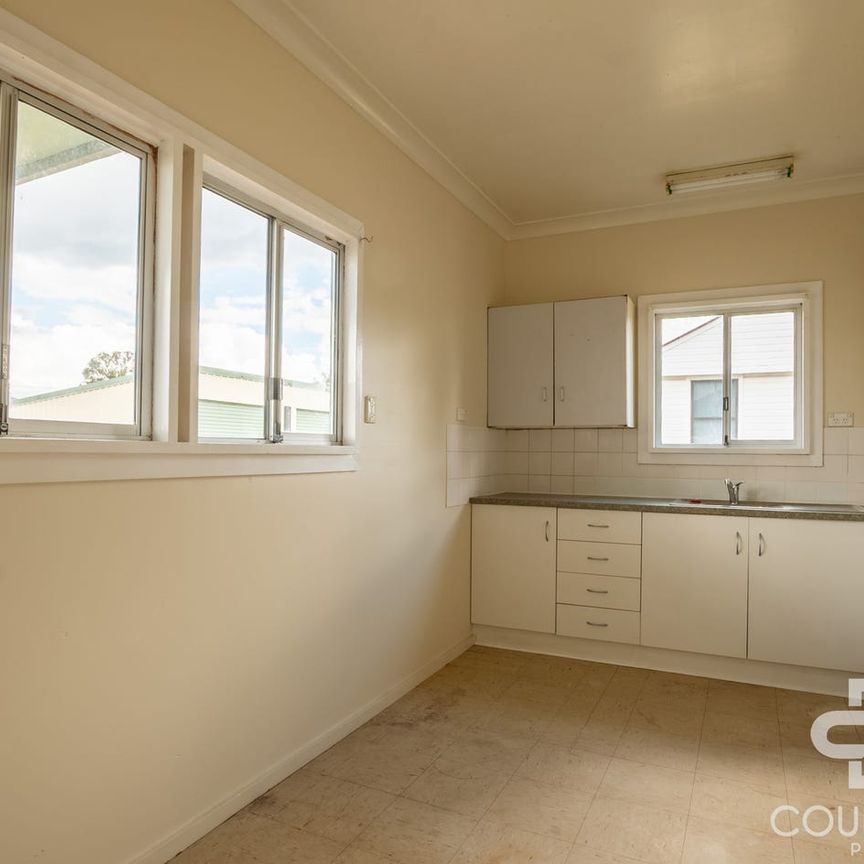 Freshly Refurbished & Cosy – 37 Lewis Street, Glen Innes - Photo 1