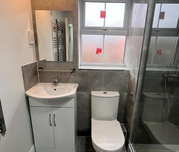 2 bed Flat in Haddon Park , Colchester, CO1 2GX - Photo 4