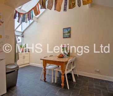 4 Bedroom Semi-Detached House for rent in Ash Road - Photo 4