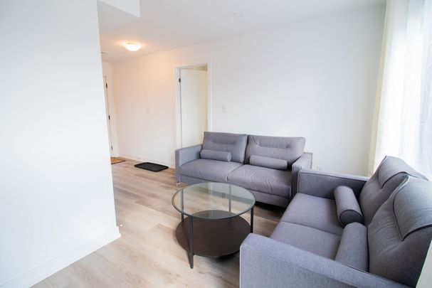 COZY 2 BEDROOM CONDO IN NIAGARA FALLS!! - Photo 1