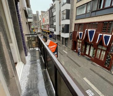 Heel mooi gerenoveerd appartement met twee slaapkamers. Tijdens de ... - Photo 2