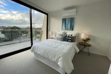 Unit 2/1 Winton Street, Burwood. - Photo 4